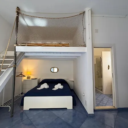 La Casa Del Pescatore B&B 마리나디카메로타